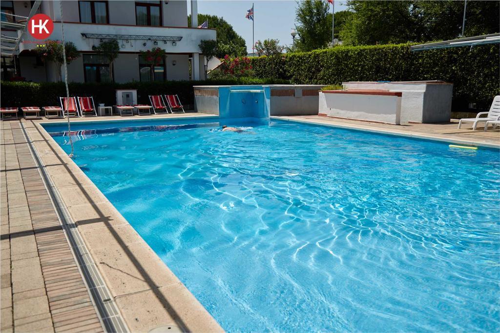 Hotel Residence Key Club مونتالتو دي كاسترو المظهر الخارجي الصورة